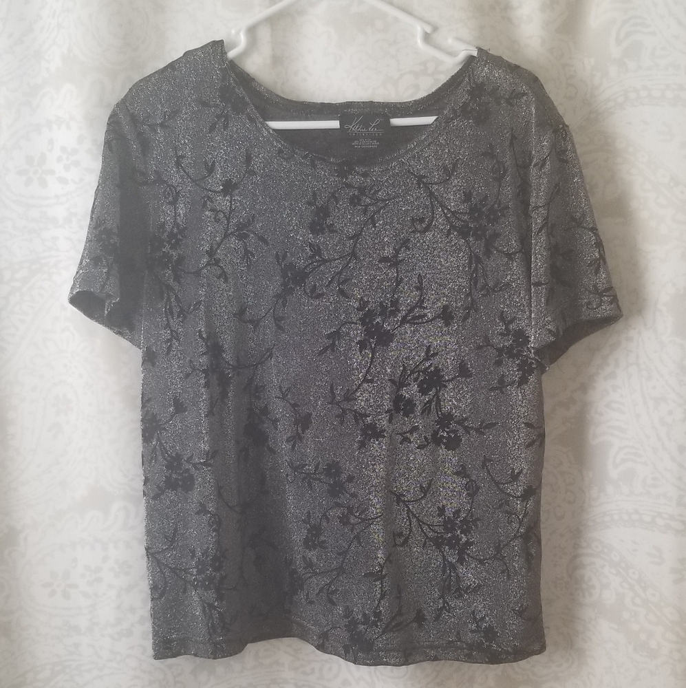 Kathie Lee Collection silver shiny top
